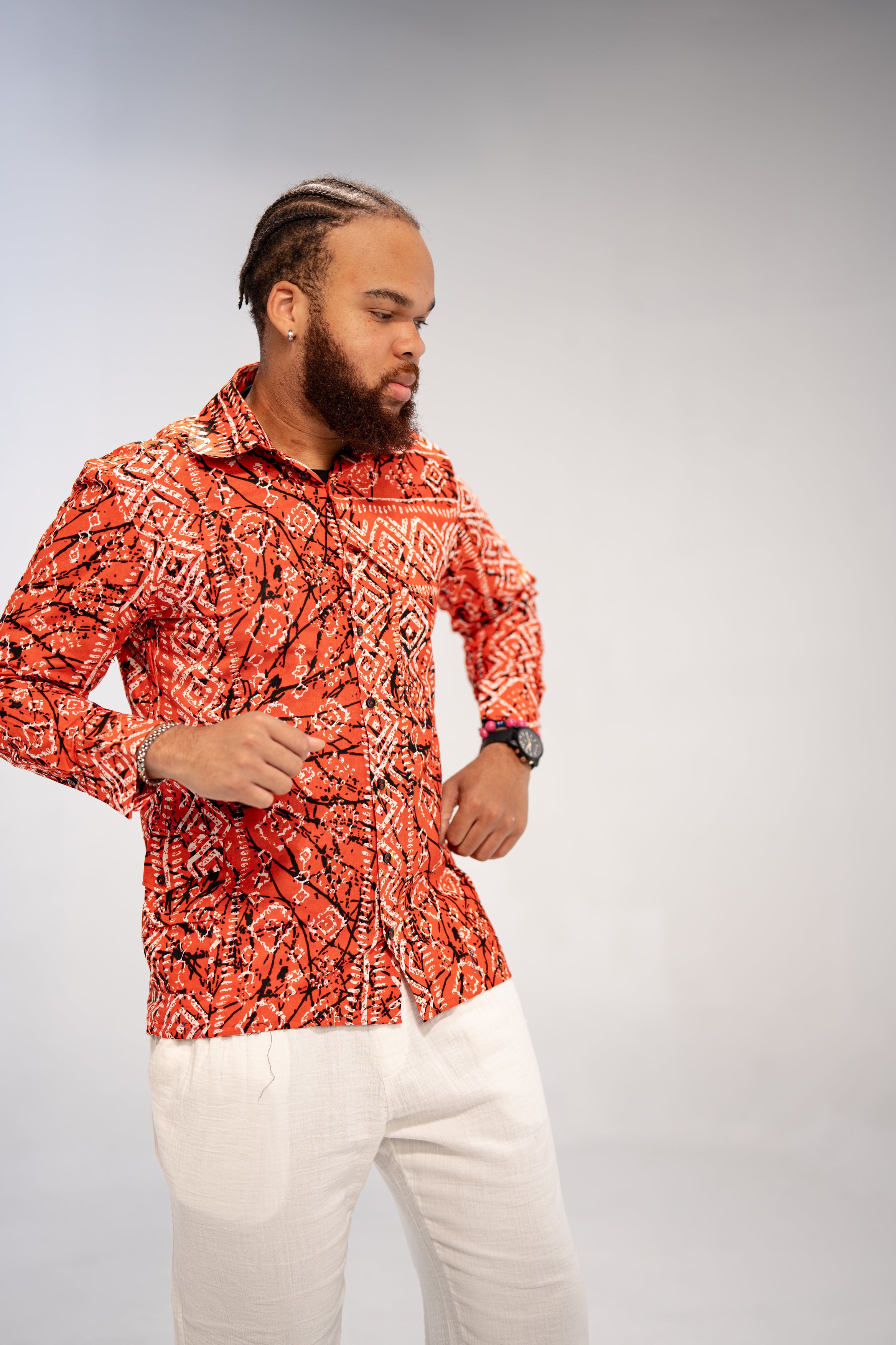 Obafemi Men’s African Print Shirt (Natural Geometric)