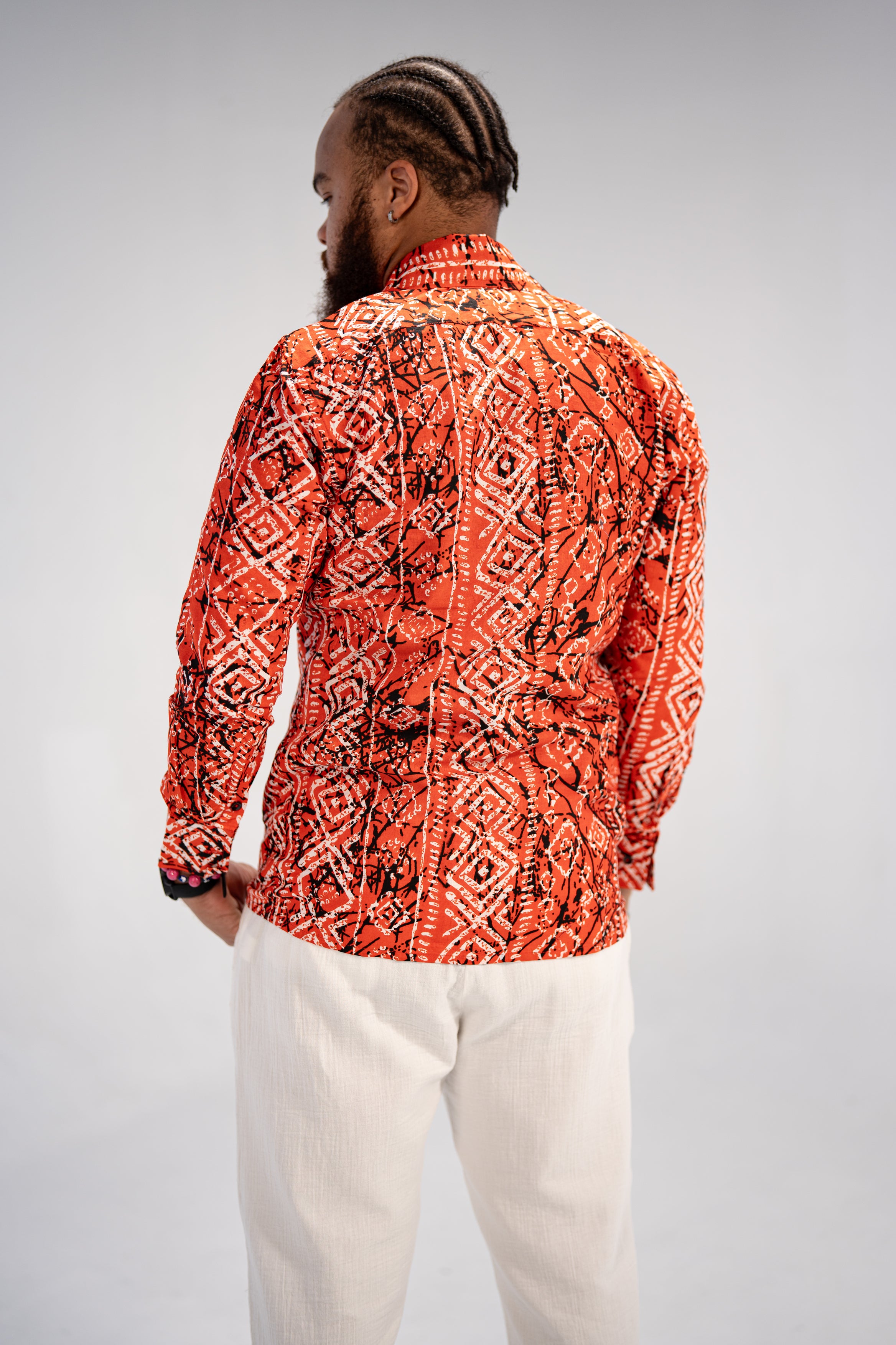 Obafemi Men’s African Print Shirt (Natural Geometric)