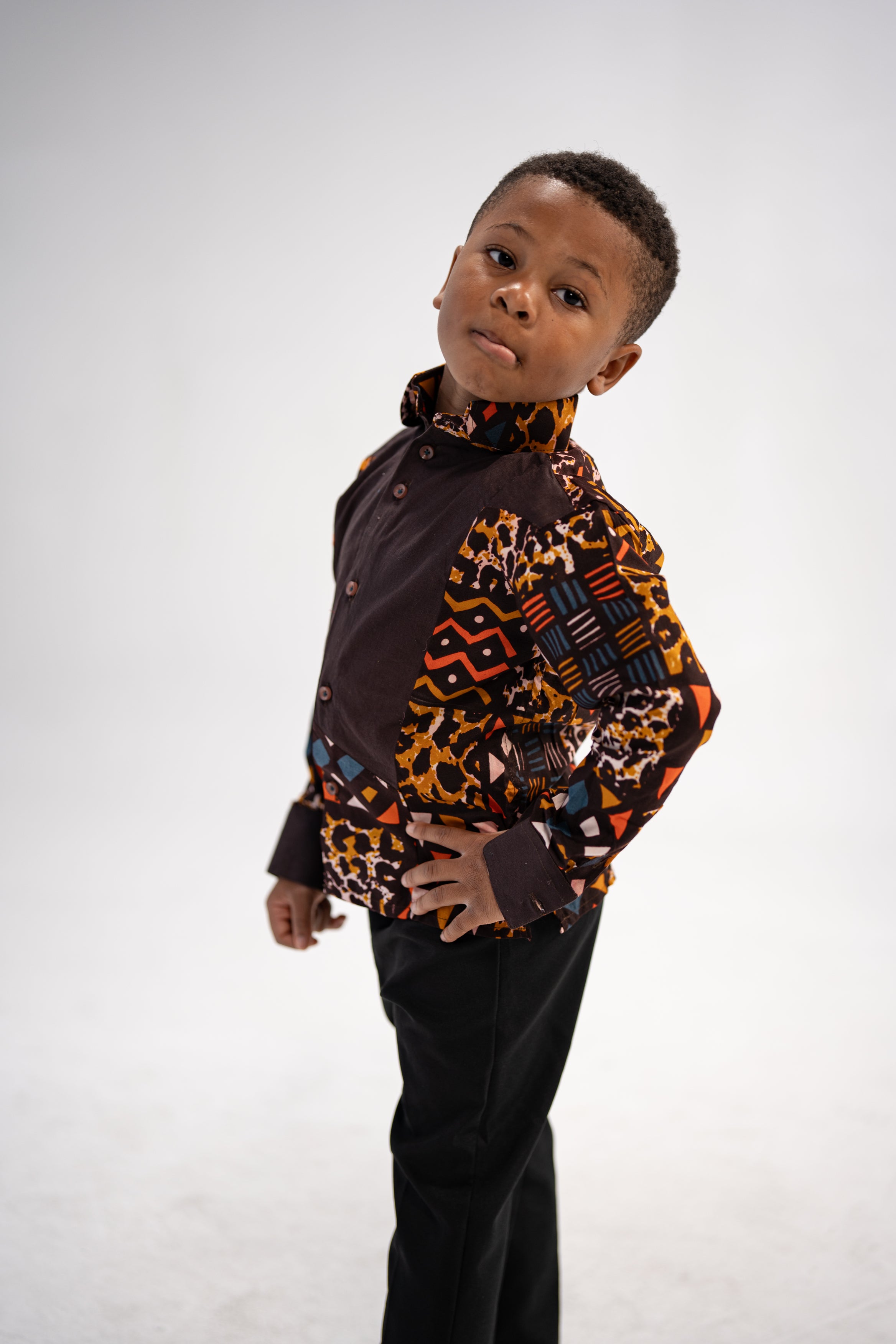 Addo Men’s African Print Shirt (Earthy Geometric Majesty)