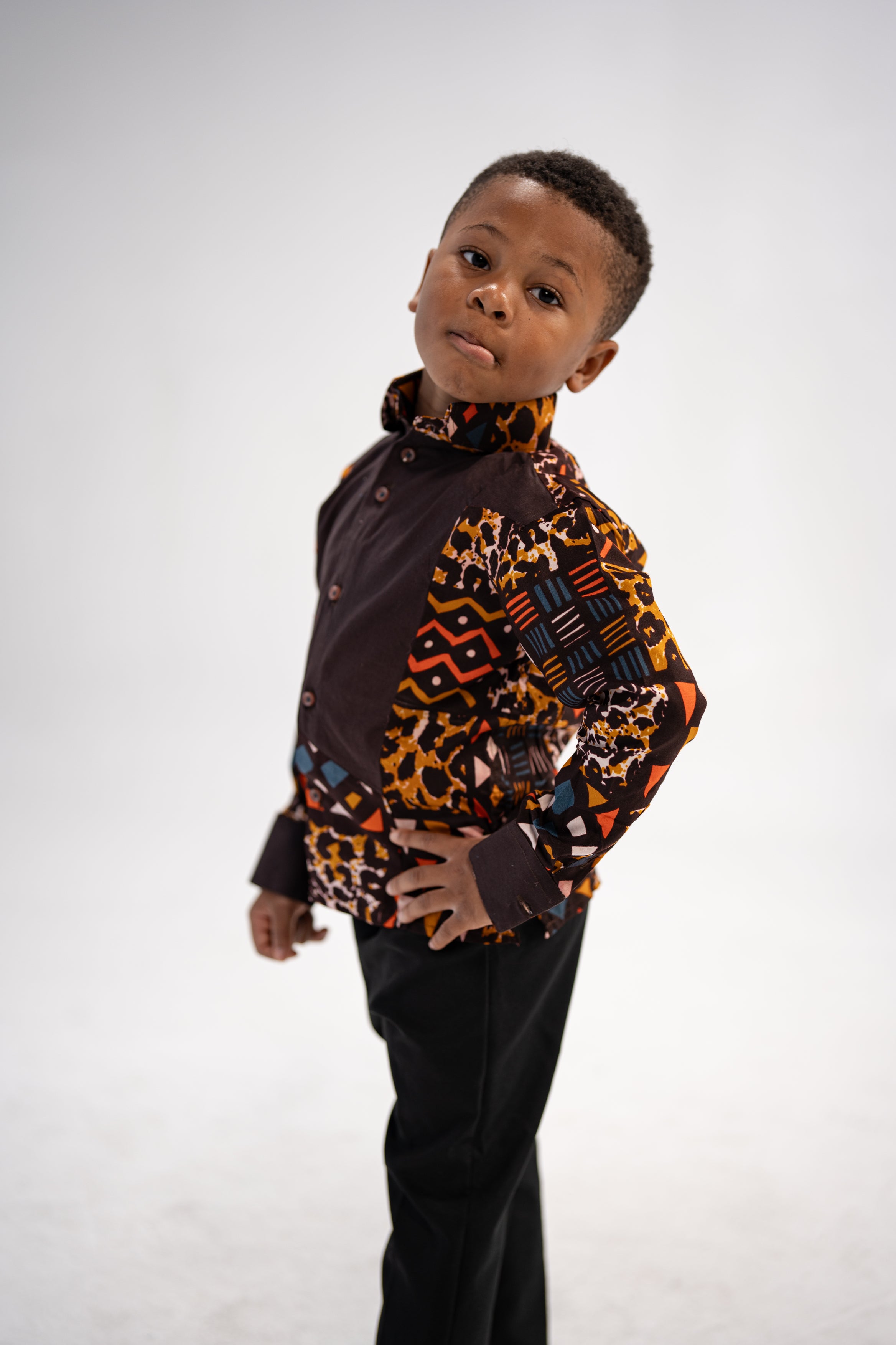 Addo Men’s African Print Shirt (Earthy Geometric Majesty)