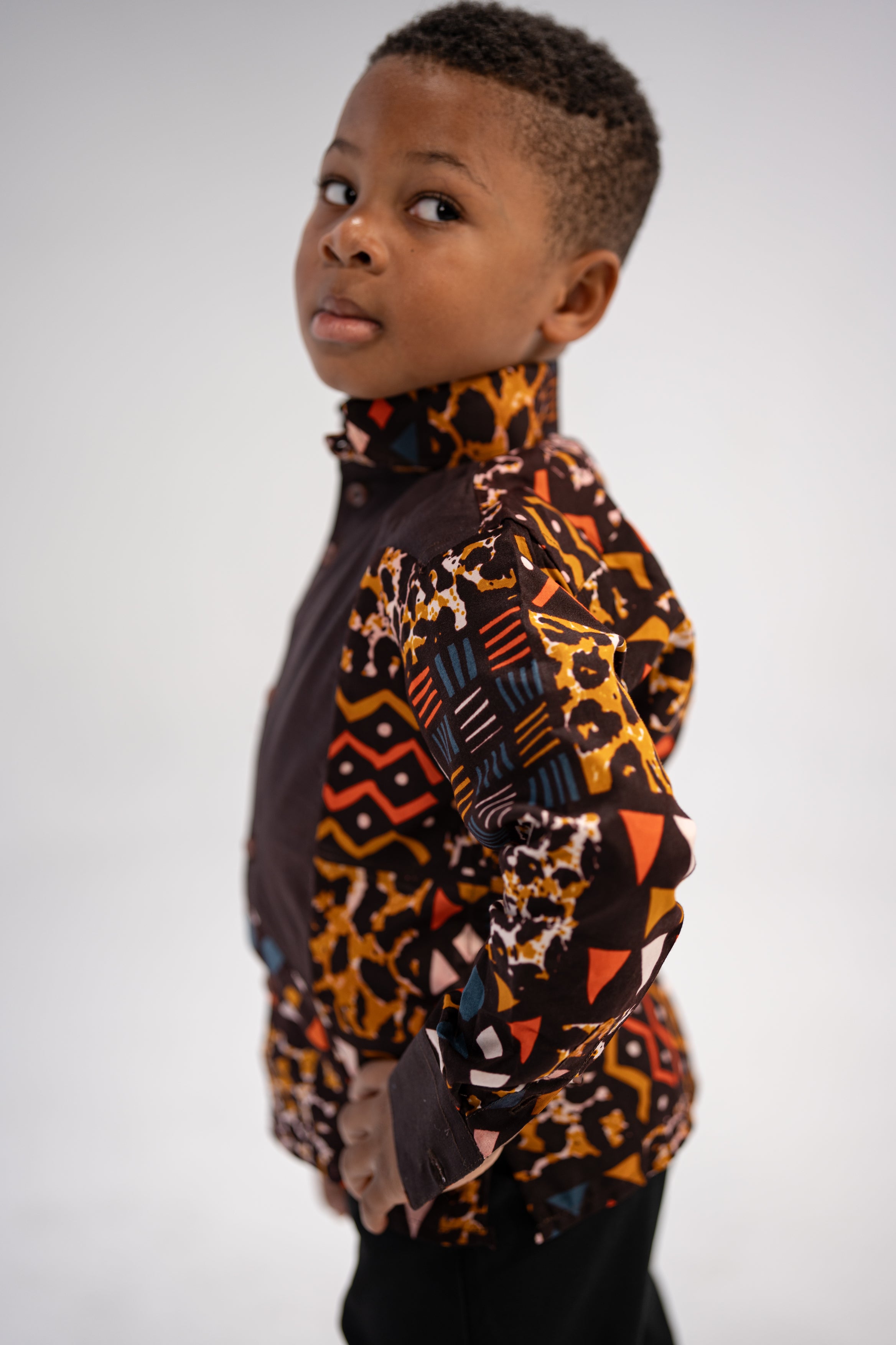 Addo Men’s African Print Shirt (Earthy Geometric Majesty)