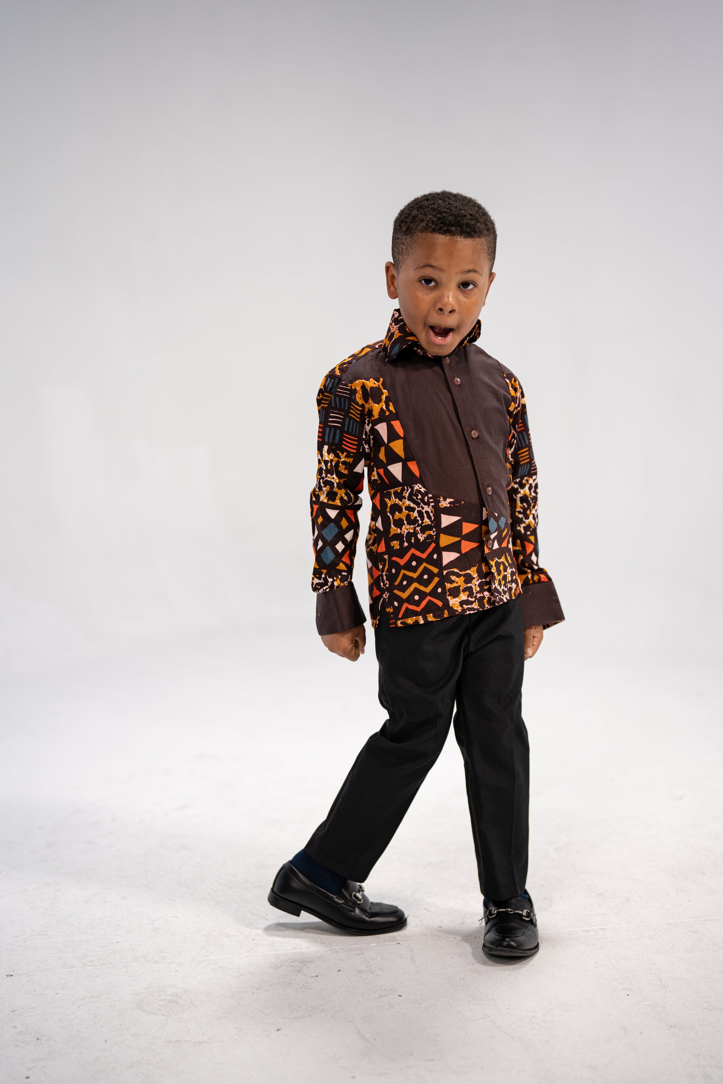 Addo Men’s African Print Shirt (Earthy Geometric Majesty)
