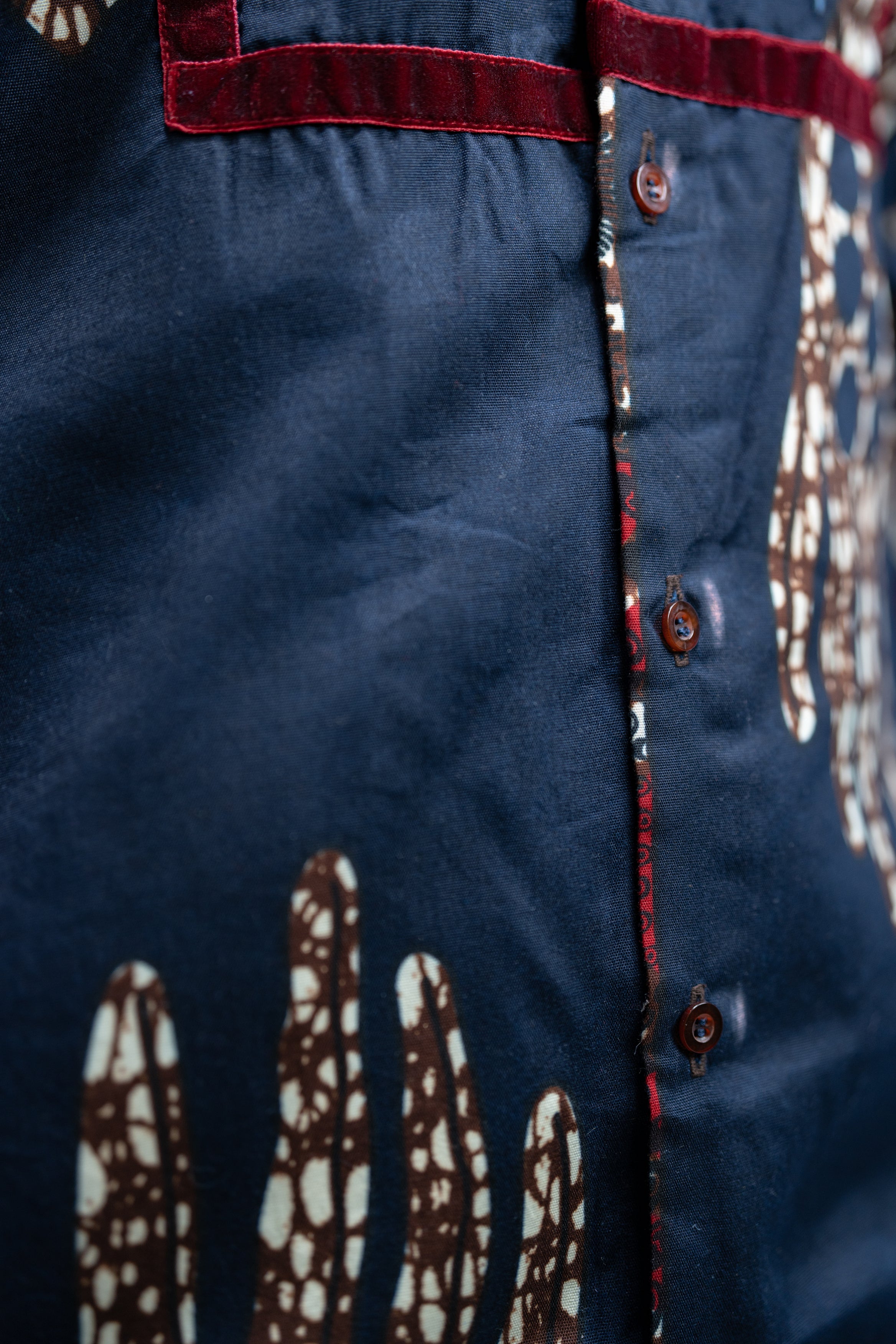 Azu Men’s African Print Shirt (Navy Red Multipattern)