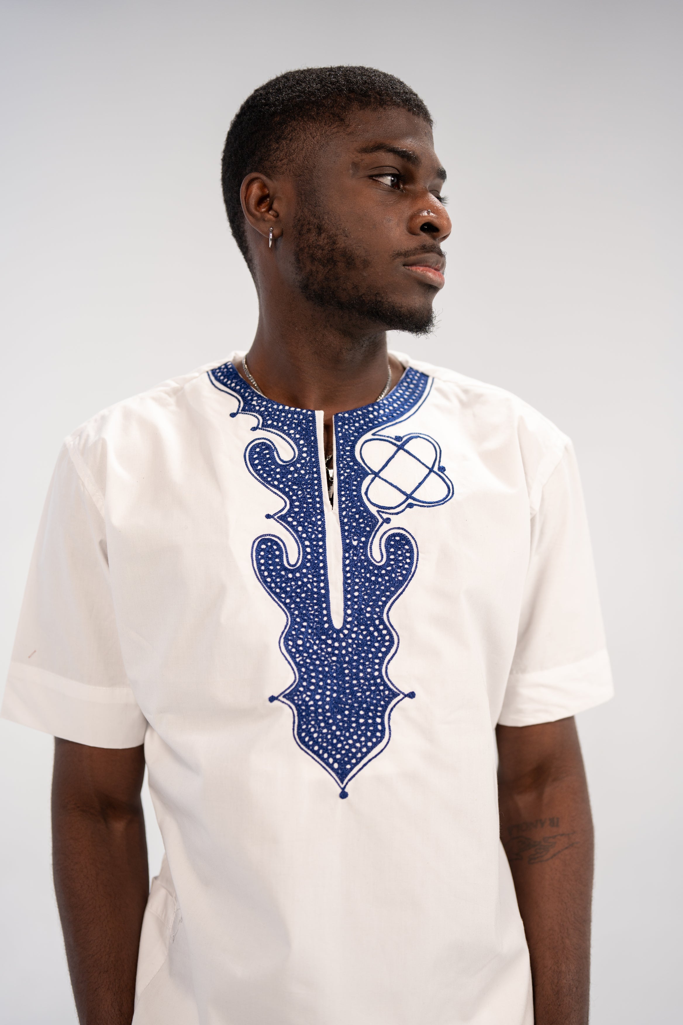 Kanye Men's African Embroidered Traditional Top (White)