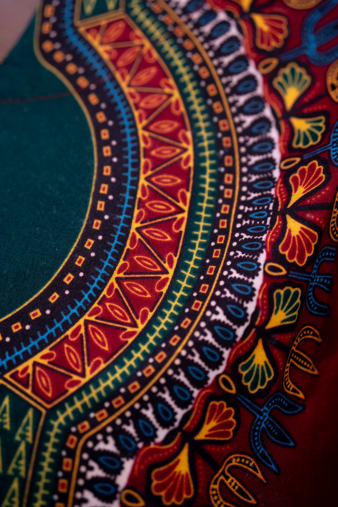 Amara Women's Majestic Dashiki Elegance Shirt (Red and Green)