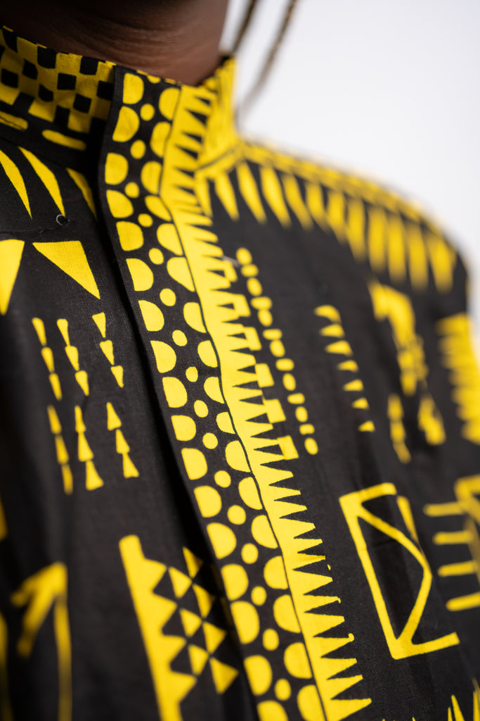 Adaoma Women's African Print Shirt (Abstract Geometric)